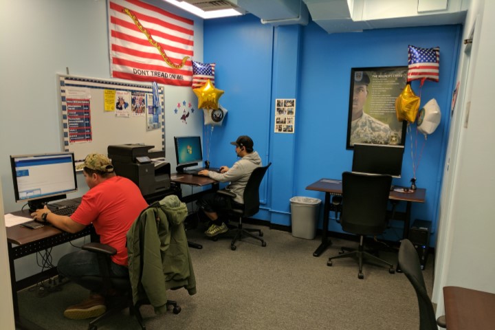The Veterans Success Center Computer Lab